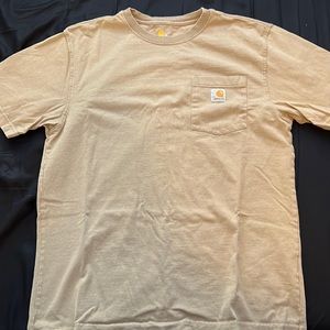 Medium carhartt T shirt great material never worn